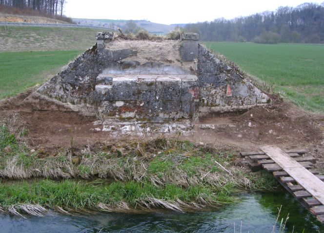 (Größe ca. 124 kB)