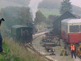 Der Zug kommt (Gr&ouml;&szlig;e ca. 16Kb)