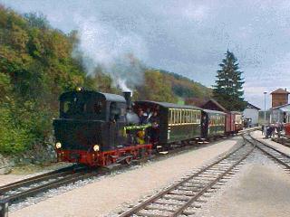 R&uuml;ckkunft des Zuges (Gr&ouml;&szlig;e ca. 18Kb)