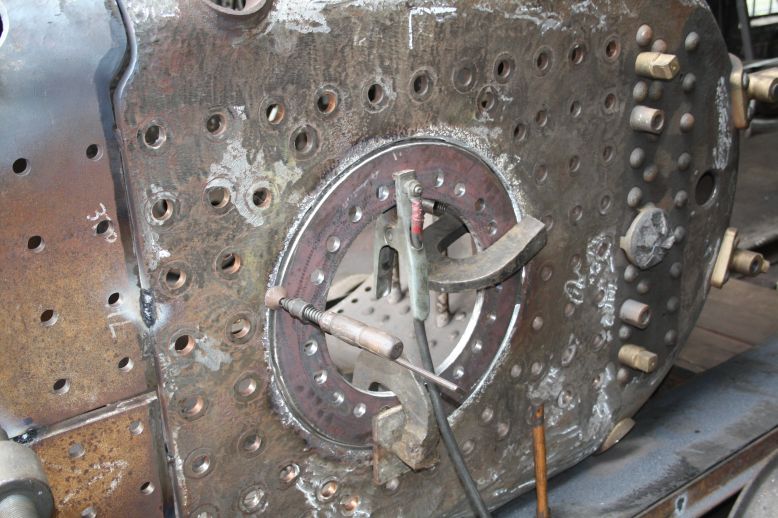 Feuerb&uuml;chse (Gr&ouml;&szlig;e 84 Kb)