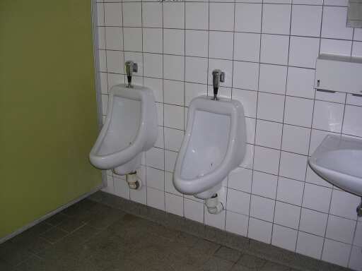 Nach 22 Jahren endlich ein WC (Gr&ouml;&szlig; ca 13 Kb)