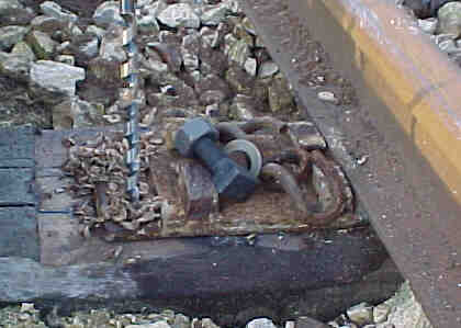 Neue Löcher bohren (Größe ca. 15 Kb)