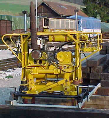 Stopfmaschine, Montiert - Gr&ouml;&szlig;e ca. 21 KB