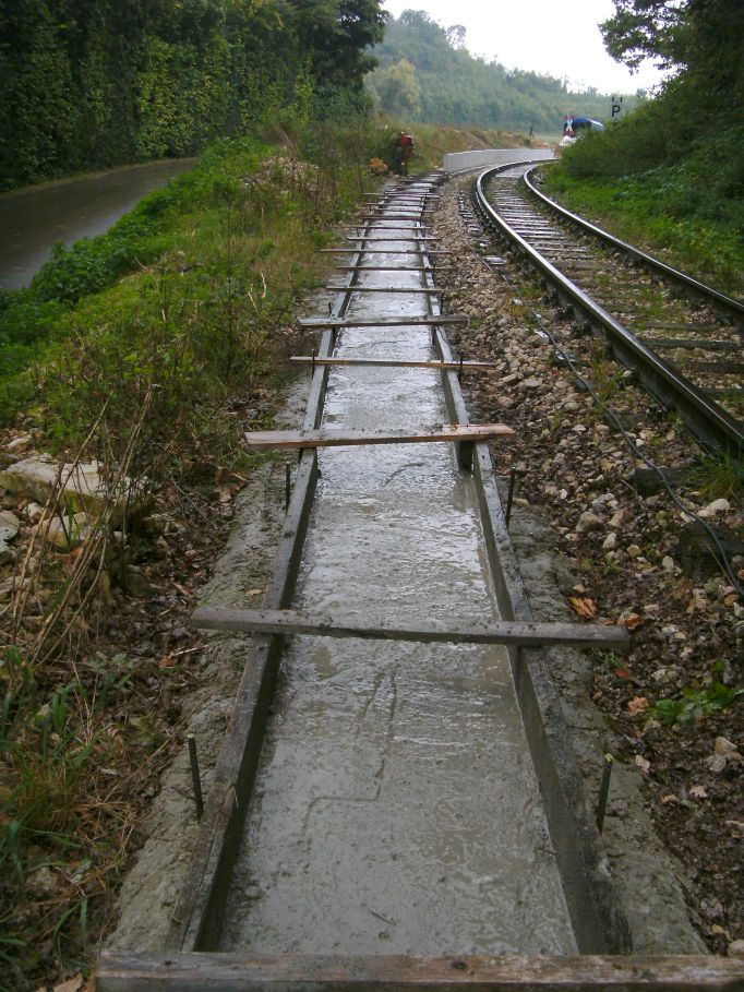 Bahnsteigbau Iggenhausen(Größe ca. 154 kB)