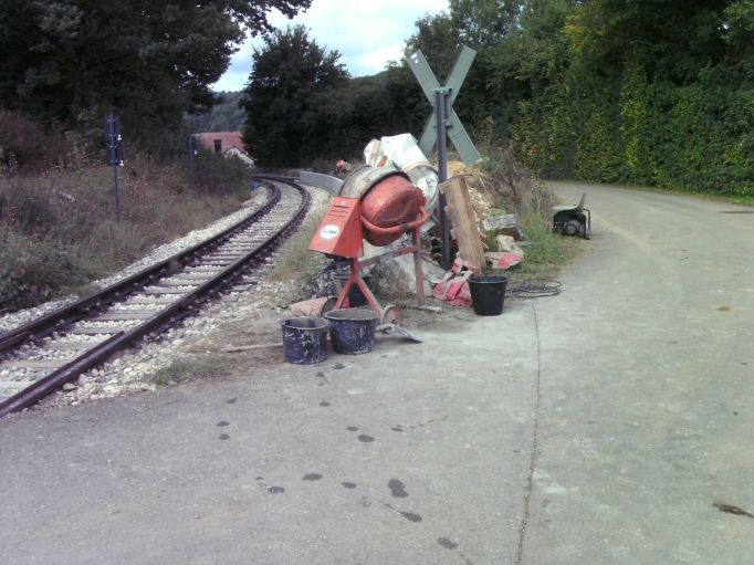 Bahnsteigbau Iggenhausen(Größe ca. 67 kB)