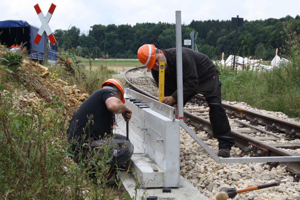 Bahnsteigbau Iggenhausen(Größe ca. 138 kB)