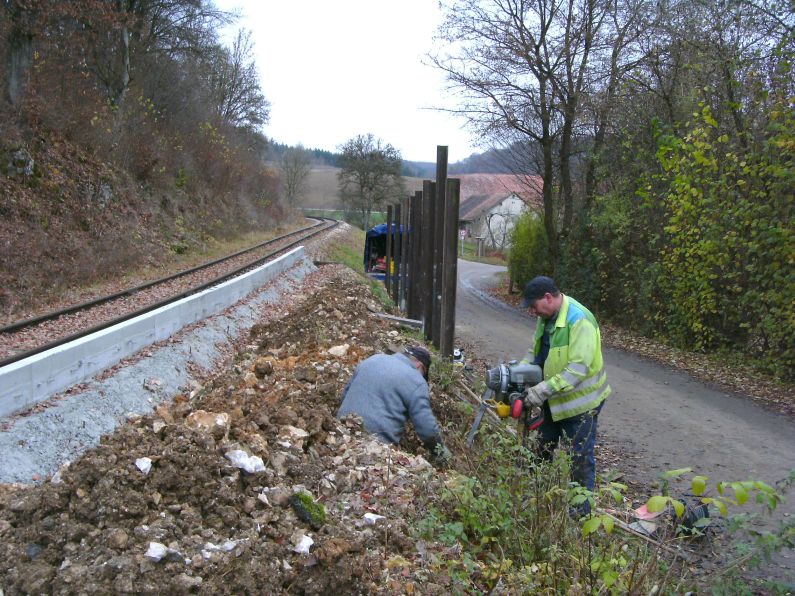 Bahnsteigbau Iggenhausen(Größe ca. 135 kB)