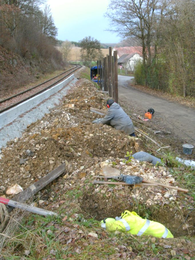 Bahnsteigbau Iggenhausen(Größe ca. 151 kB)