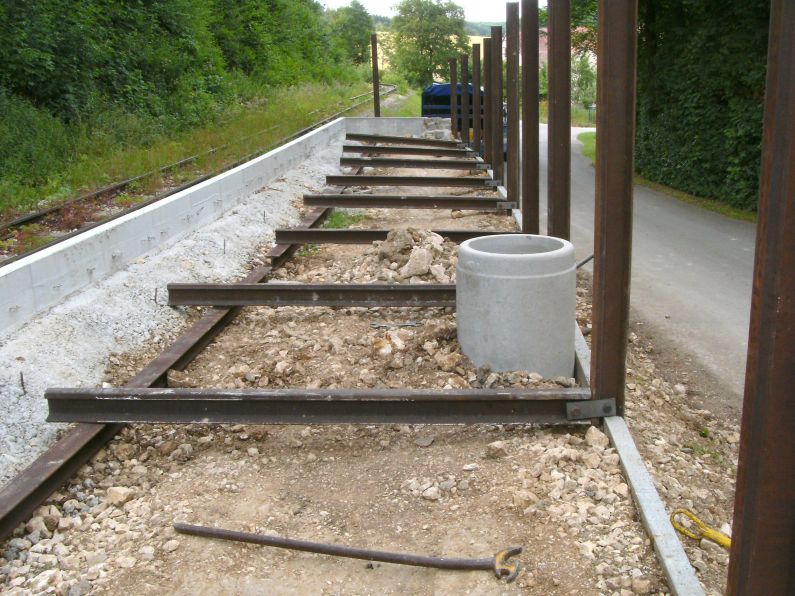 Bahnsteigbau Iggenhausen(Größe ca. 126 kB)