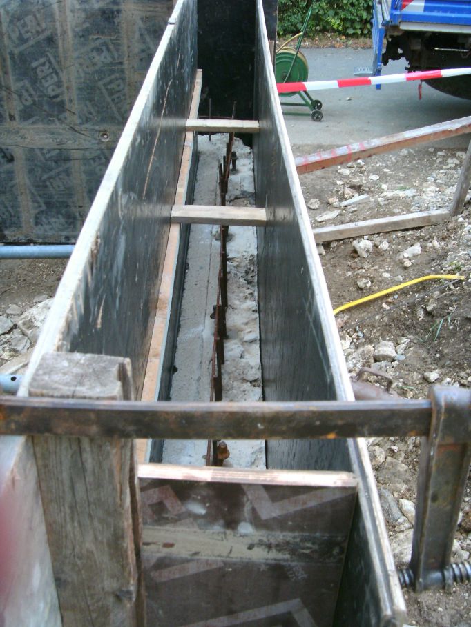Bahnsteigbau Iggenhausen(Größe ca. 116 kB)