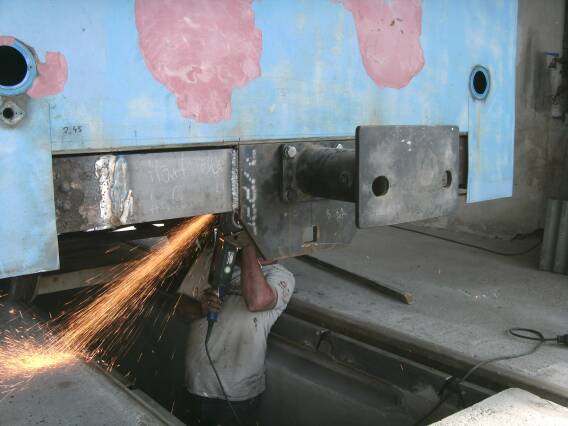 Neue Pufferbohle (Größe ca. 30 kb)