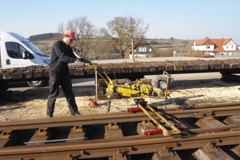 (Gr&ouml;&szlig;e ca. 80 kb)