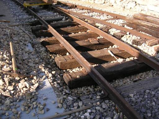 Neue Schwellen (Gr&ouml;&szlig;e ca. 49 Kb)