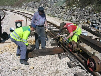 Schwelle einf&auml;deln (Gr&ouml;&szlig;e ca. 42 kb)